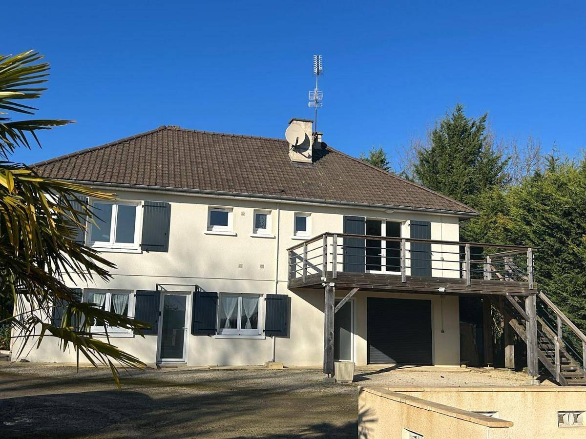 Appartment Jumapi in Fontaine-le-Comte, Vienne (France)