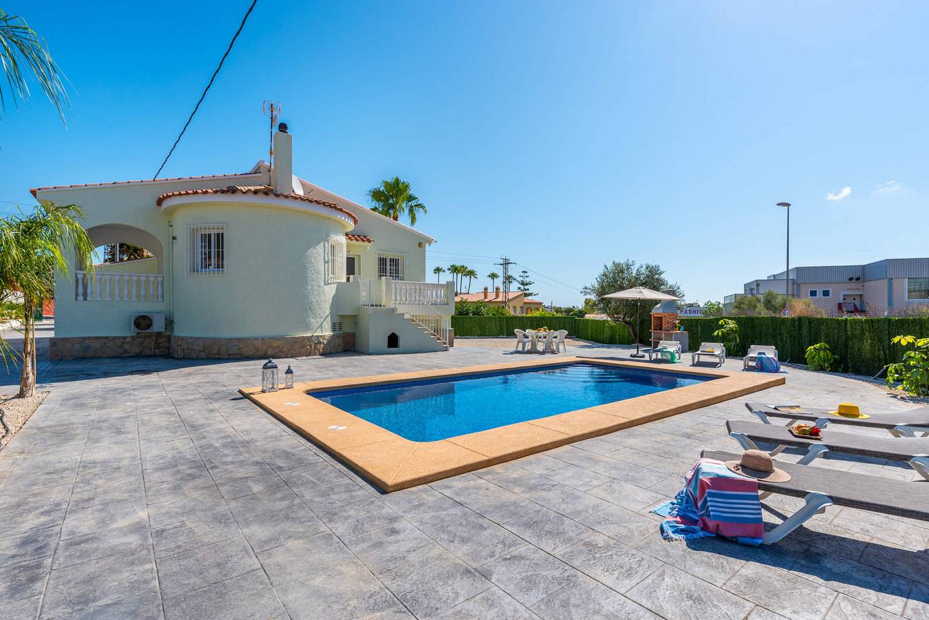 Villa Escriva - Plusholidays in Benicolada, Calpe