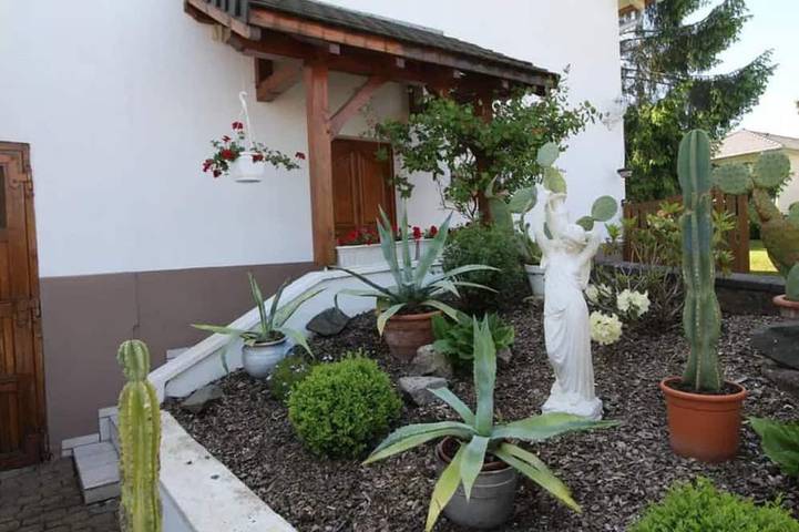 Gîte pour 6 personnes, avec jardin, animaux acceptés dans Montbronn