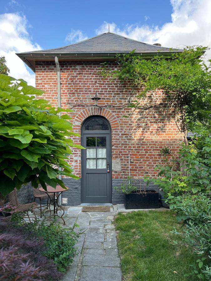Location de vacances pour 2 personnes, avec Terrasse et Jardin à Nivelles