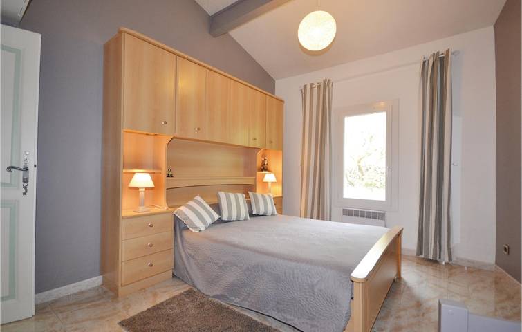 Visan Garden Wohnung mit WiFi & Parkplatz in Visan, Enclave de Valreas