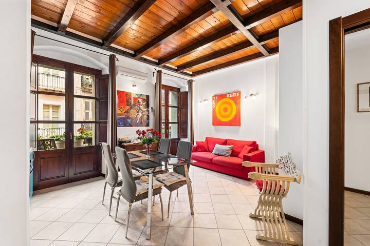 Ferienwohnung für 4 Personen, mit Balkon in Cagliari