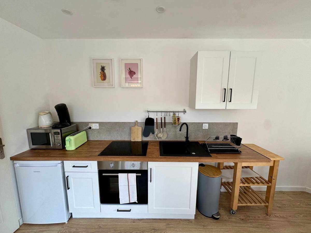 Appartement entier, One-Bedroom Apartment in Jullié, Région de Villefranche-sur-Saône
