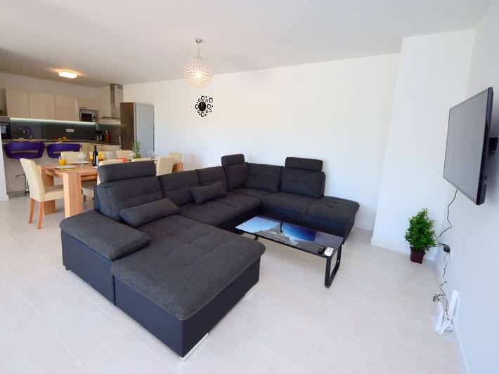 Location de vacances pour 10 personnes, avec jardin et terrasse à Tribunj - 3