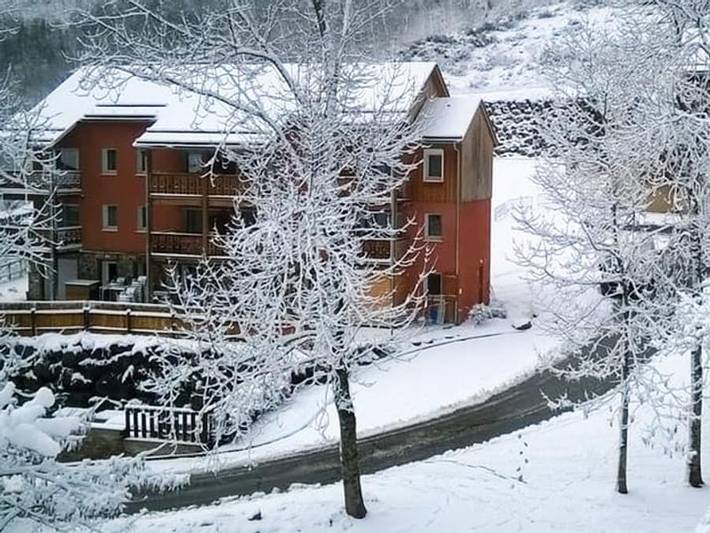 Gîte pour 6 personnes, avec balcon à Perles-et-Castelet