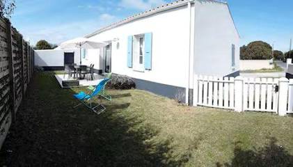 Gîte pour 5 personnes, avec terrasse dans Plage de La Perroche