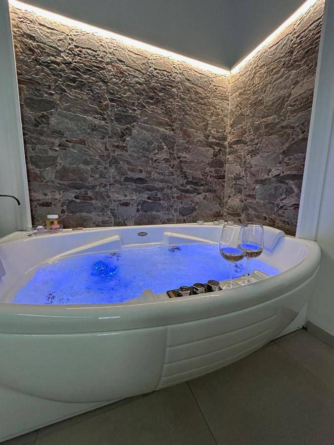 Location de vacances pour 4 personnes, avec sauna ainsi que balcon et vue, animaux acceptés à Omegna - 4