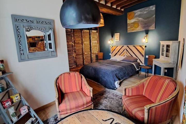 Maison Atypique avec le charme de l'ancien in Segré-en-Anjou-Bleu, Région de Segré