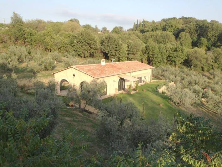 Agriturismo per 2 persone, con Balcone e Terrazza nonché Giardino e Piscina in Terminillo