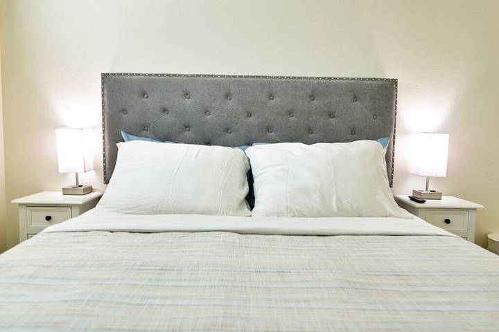 Vacation rental for 11 people, with hot tub and terrace in Garden Grove