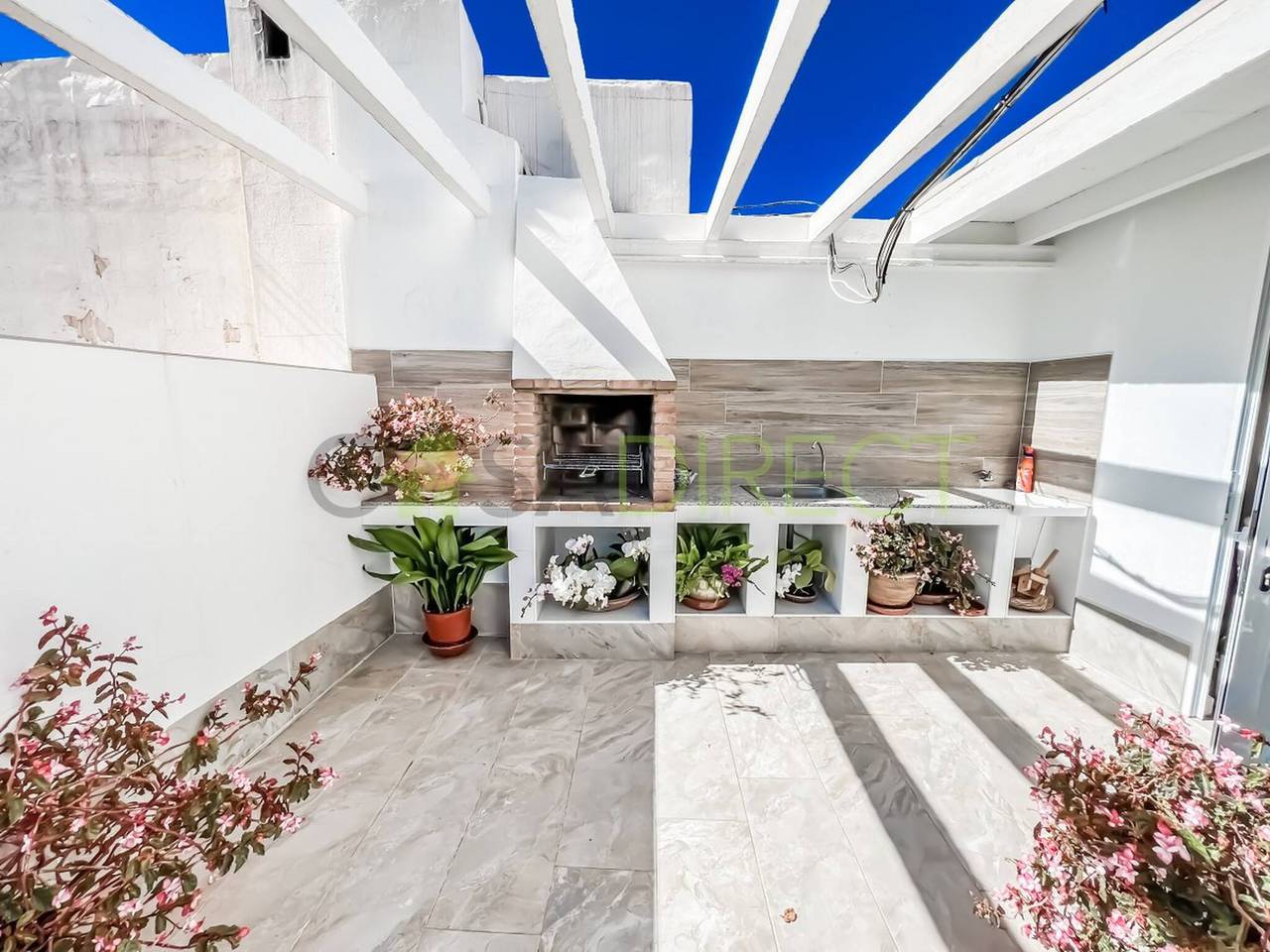 Entire apartment, Cd-1382 Two Bedroom Apartment With Terrace in Nerja Centre, Nerja