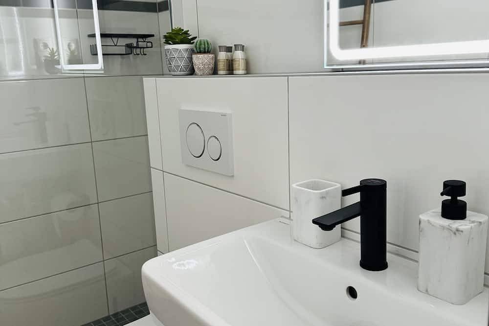 Ganze Wohnung, Ksdfgdgy sgfsfd g in Lahnstein, Mittelrhein