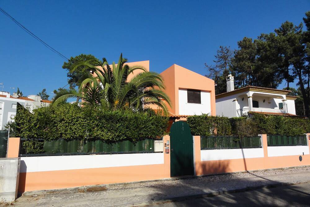 Villa Pinhal privaten Pool-10min von Portinho da Arrábida Strand- Free Wifi in Setúbal, Naturpark Arrábida