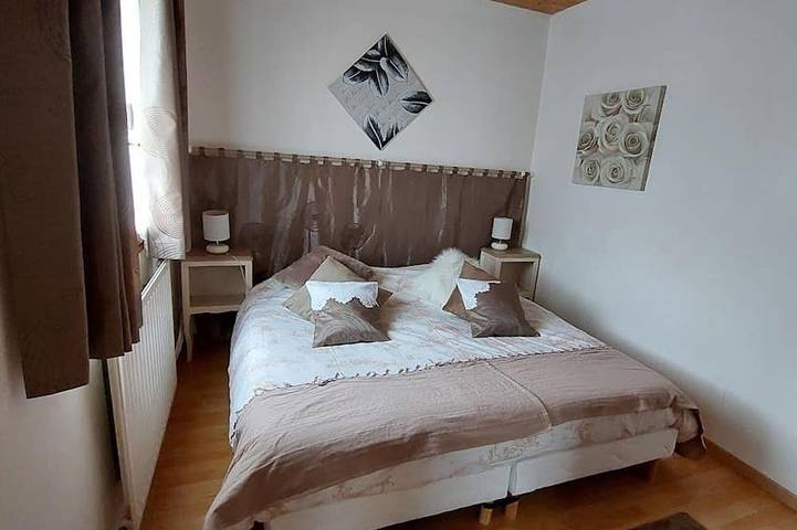 Gîte pour 4 personnes, avec jardin à Velle-sur-Moselle - 3