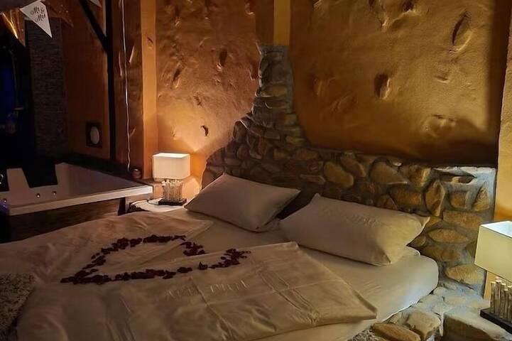 Ferienhaus für 4 Personen, mit Whirlpool und Pool sowie Sauna in Grimma - 2