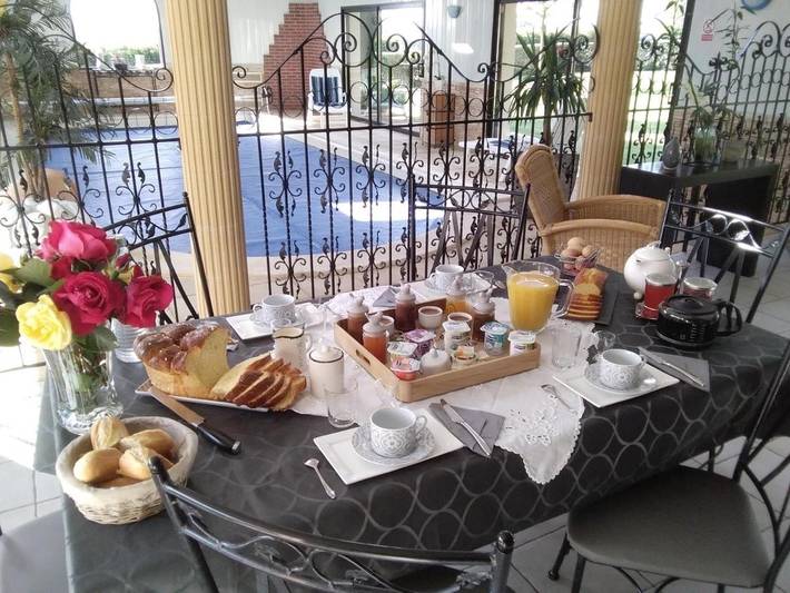 Chambre d’hôte pour 4 personnes, avec jardin ainsi que piscine et vue dans Maine-et-Loire - 2