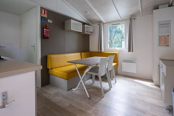 Caravane pour 4 personnes, avec balcon/terrasse et terrasse à Le Bourg-d'Oisans - 3
