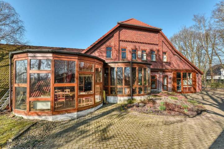 Hotel für 2 Personen, mit Terrasse und Garten in Ovelgönne