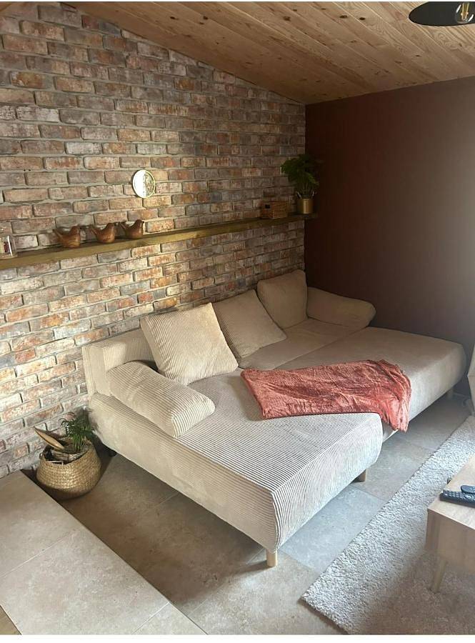 Location de vacances pour 3 personnes, avec piscine ainsi que jacuzzi et jardin à Houlle