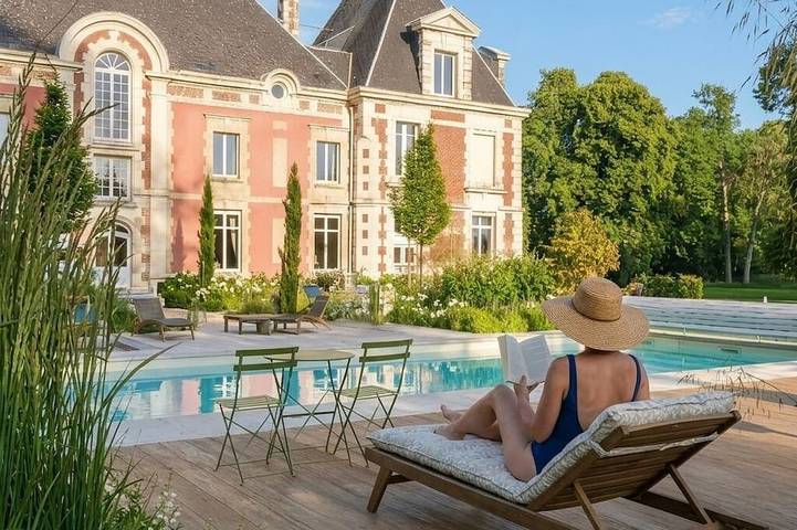 Location de vacances pour 20 personnes, avec jardin et jacuzzi à Saint-Germain-la-Campagne
