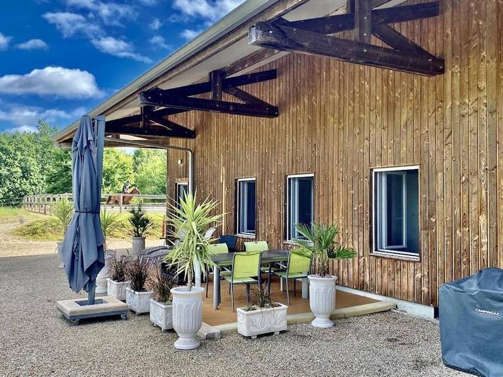 Maison de vacances pour 4 personnes, avec Terrasse ainsi que Jardin et Piscine