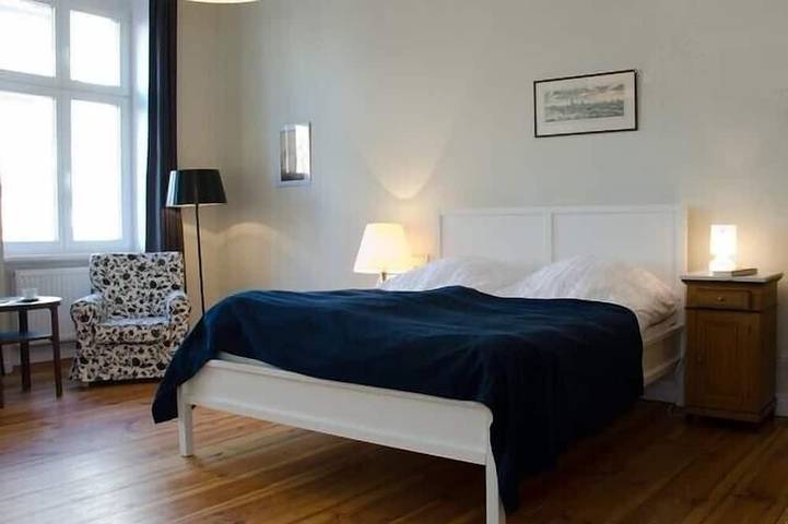 Entire apartment, Wroclaw Charming Apartment 110m², 3 rooms, 2 bathrooms incl. Wc, sleeps 6 in Wrocław, Lower Silesia