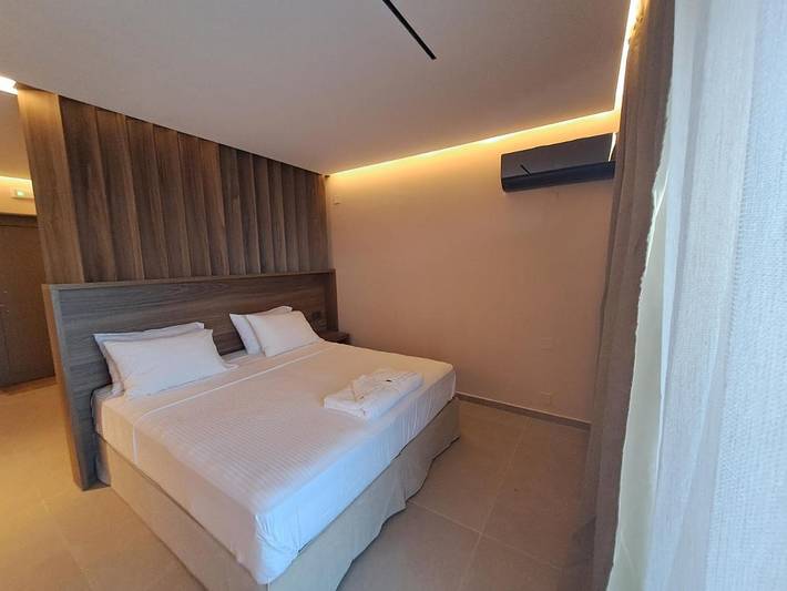 Location de vacances pour 2 personnes, avec jardin ainsi que terrasse et vue, animaux acceptés dans Loutró - 3