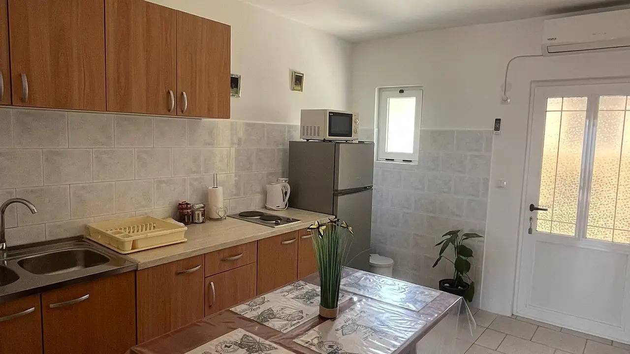 Ganze Ferienwohnung, Ferienwohnung für 4 Personen (40 m²) in Gradac (Split-Dalmatien) in Gradac, Makarska Riviera