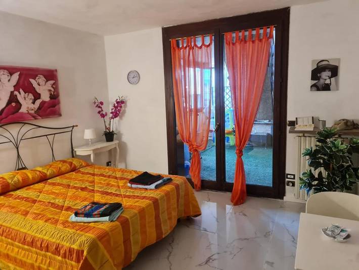Maison d’hôte pour 3 personnes, avec Balcon et Terrasse ainsi que Jardin et Vue à Bergame - 4