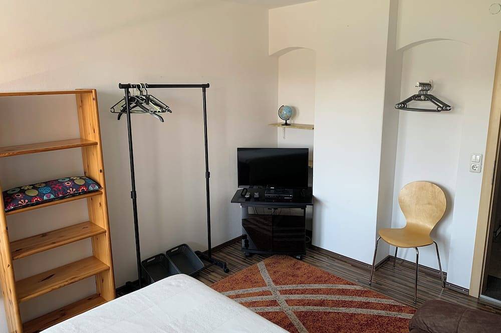 Haus mit Wintergarten, Sauna und Freisitz in Burgheim, Romantische Straße