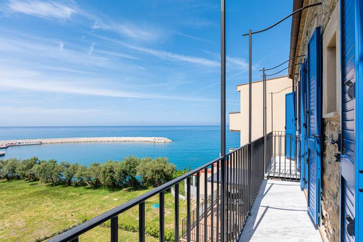 Palazzo Vistablu - Capo D'orlando in Scafa (Capo d'Orlando), Capo d'Orlando