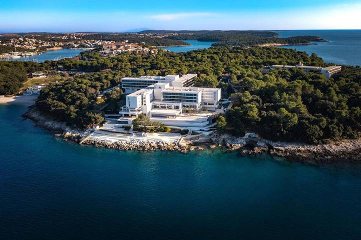 Hôtel pour 2 personnes, avec jardin et piscine ainsi que sauna et jacuzzi