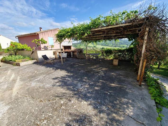 Ferienhaus für 4 Personen, mit Terrasse und Garten sowie Ausblick in Villars