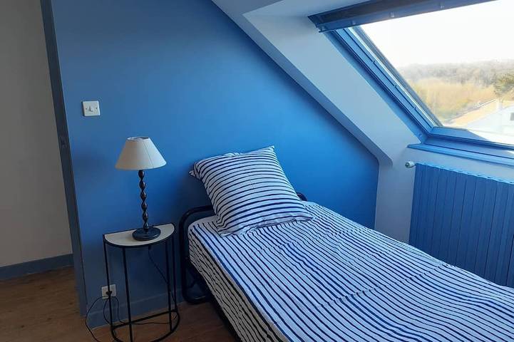 House with large garden ideally located 5 minutes walk from Trestel beach in Trévou-Tréguignec, Rosa Granitküste