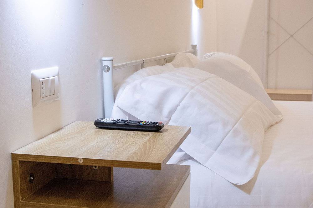 Ganze Wohnung, Mimì's House: Comfort in the Medieval Village of Nettuno in Nettuno, Rom Provinz