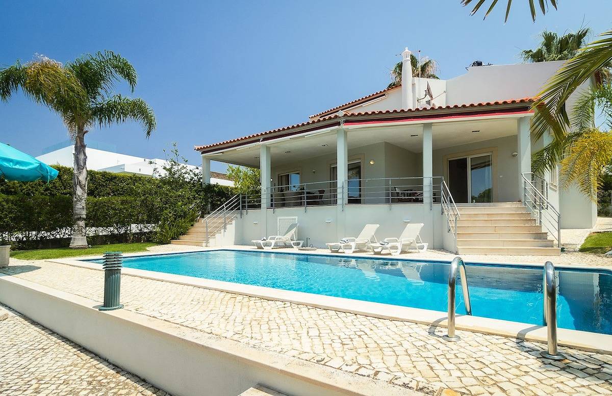 Villa Sara in Quarteira, Distrito de Faro