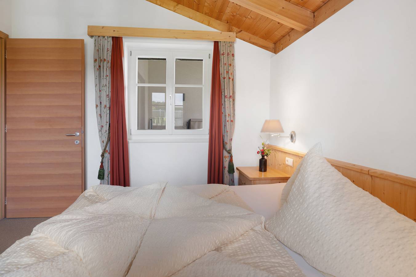 Appartamento intero, Appartamento 'Naturblick' con vista sulle montagne, Wi-Fi e aria condizionata in Monticolo, Appiano