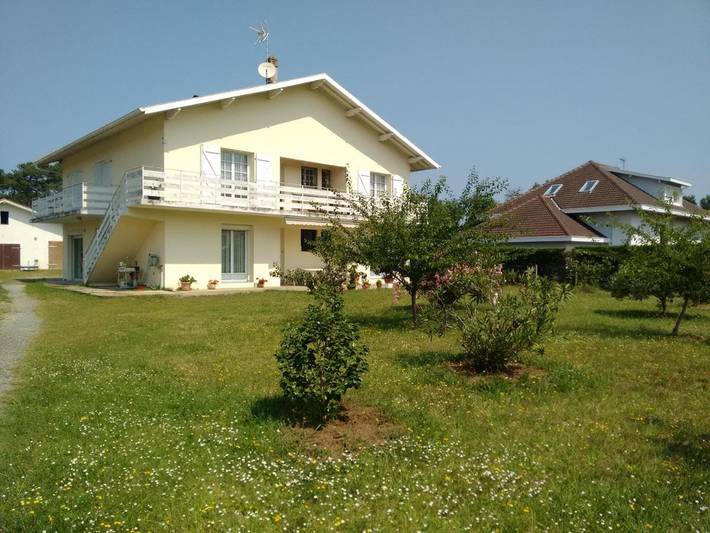 Appartement de vacances pour 8 personnes, avec jardin, animaux acceptés