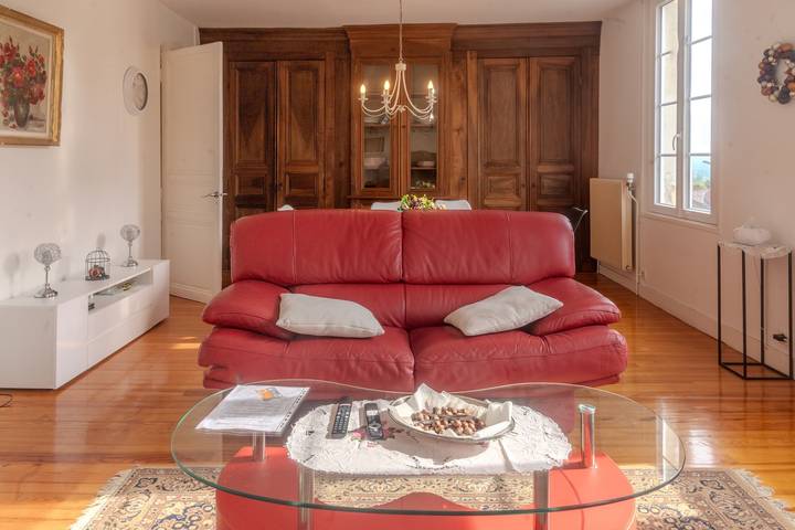 Location de vacances pour 6 personnes, avec Jardin dans Germignac