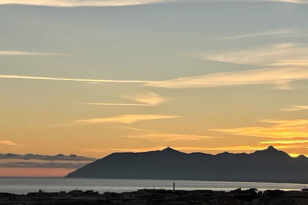 Ganze Wohnung, Spectacular sea view apartment: Terracina center in Terracina, Pontinische Ebene