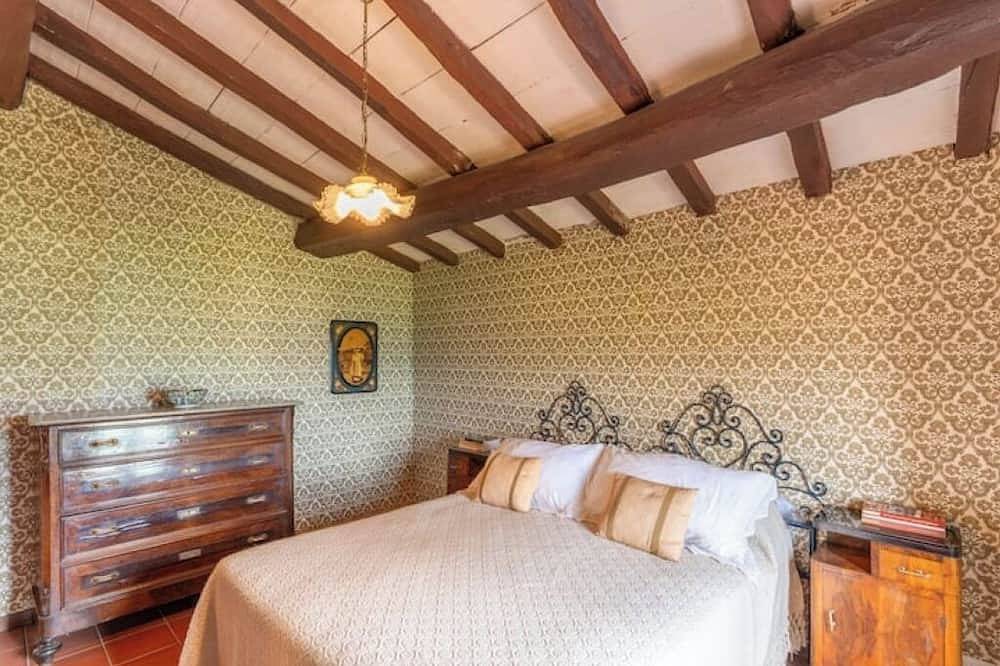 Villa Buriconti: Tranquil Countryside Oasis in Castelnuovo di Garfagnana, Garfagnana
