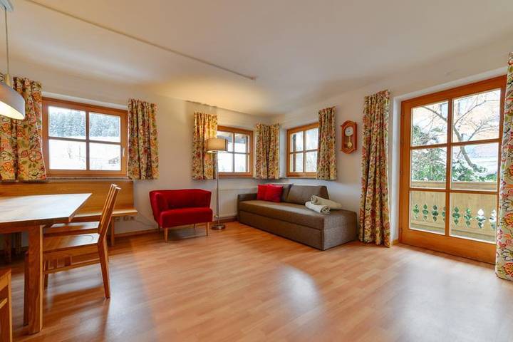 Ferienwohnung für 6 Personen, mit Balkon und Terrasse sowie Garten und Sauna in Schruns-Tschagguns - 4
