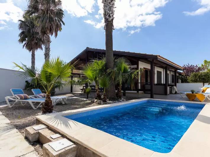 Chalet für 6 Personen, mit Garten und Pool in Riumar