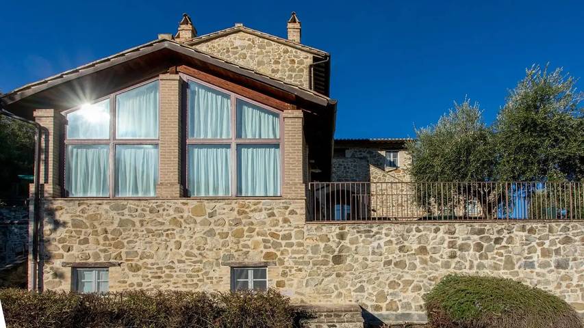Agriturismo per 4 persone, con piscina, con animali domestici ad Assisi