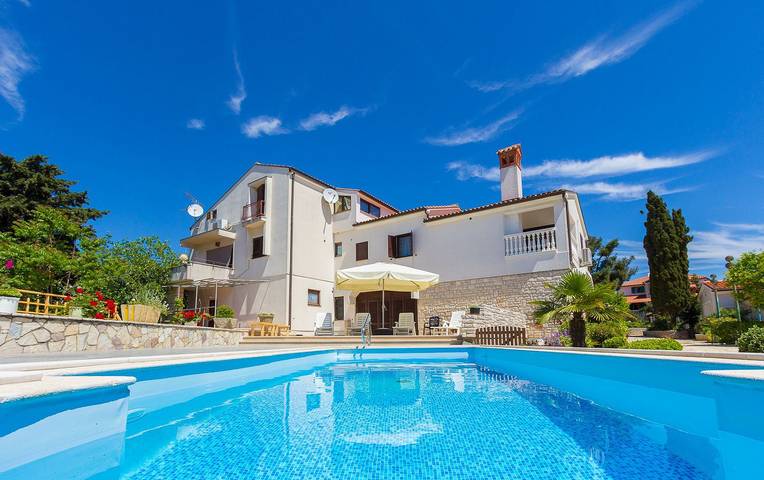 Ferienwohnung für 2 Personen, mit Terrasse und Garten sowie Pool in Kroatien - 2
