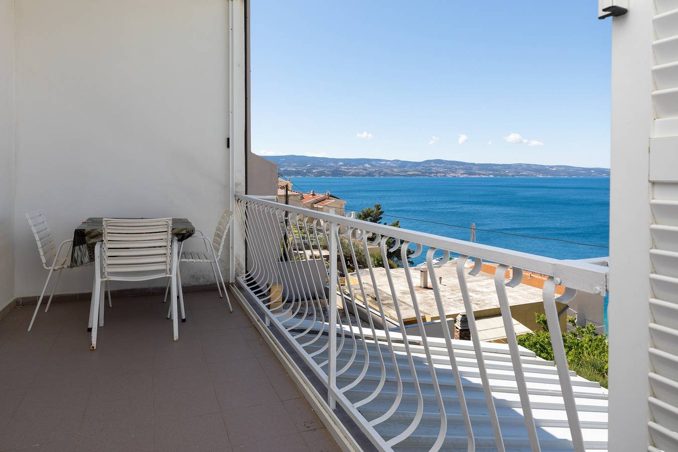 Entire apartment, Studio flat with balcony and sea view Nemira, Omiš As-2828-b in Omiš (Dalmatia), Omiš-Riviera