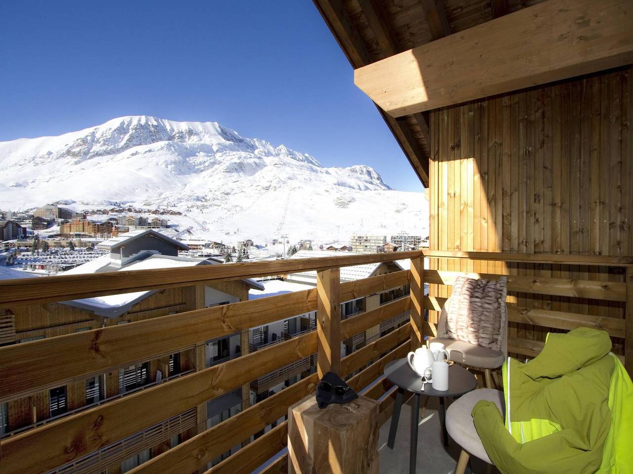 Appartement entier, Appartement en France avec Vue Montagne in Huez, Parc national des Écrins