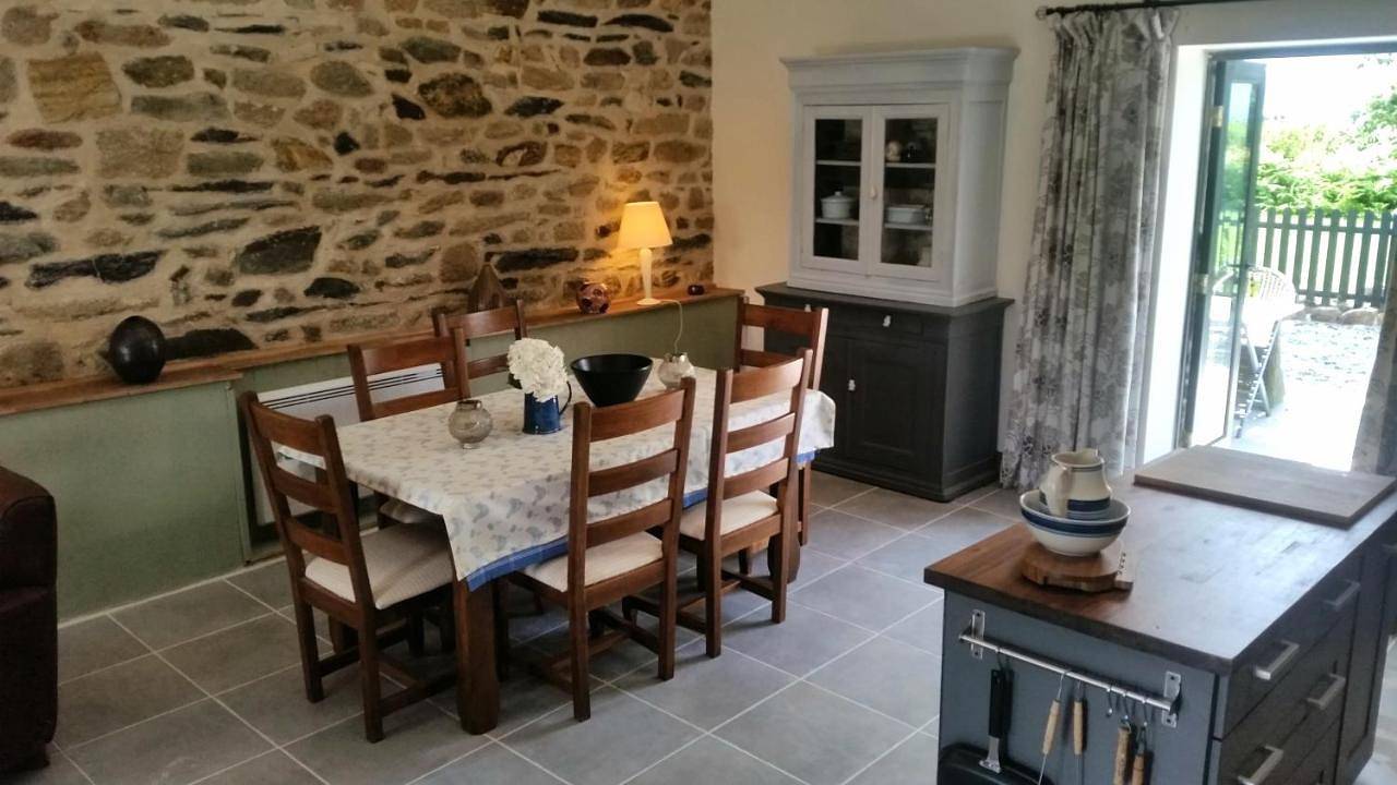 Holiday Home in Cast, Région de Châteaulin