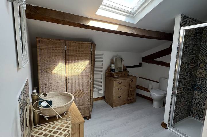 Location de vacances pour 4 personnes, avec jardin et jacuzzi à Queaux - 3