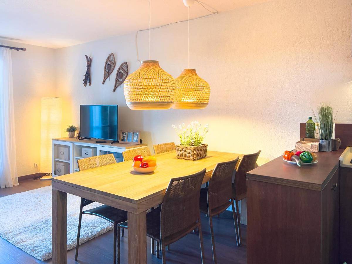 Apartamento entero, Two-Bedroom Apartment in Bourg-Madame, Parque Natural Regional de los Pirineos Catalanes